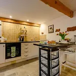 1 Bed In Penrith Oc-90416