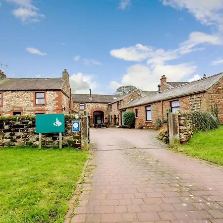 1 Bed In Gamblesby 90416 Holiday home